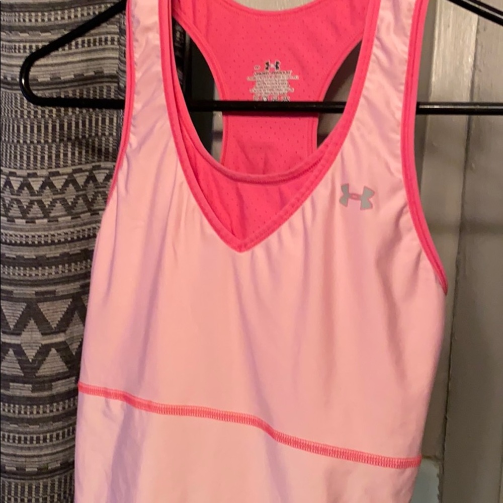Women’s Under armor workout tank top